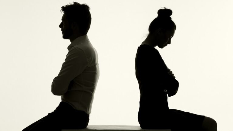 15 نصيحة ذهبية تساعدك في تجنب الشجار مع زوجك وتحويل الخلاف إلى تفاهم