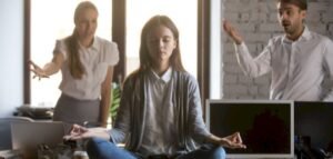 التحديات النفسية للرجال في العلاقات وكيفية التعامل معها لتحقيق التوازن والاستقرار