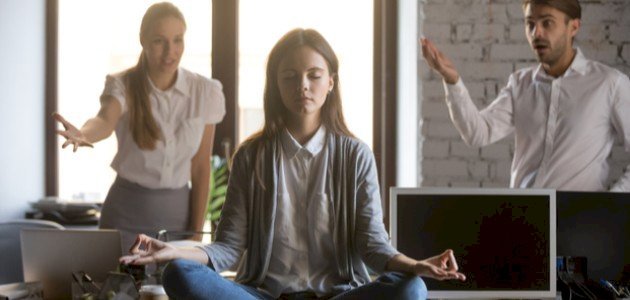 التحديات النفسية للرجال في العلاقات وكيفية التعامل معها لتحقيق التوازن والاستقرار